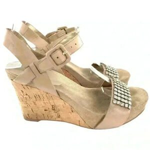 Nine West womens heels size 6.5 SusantJ taupe leather gem platform wedges